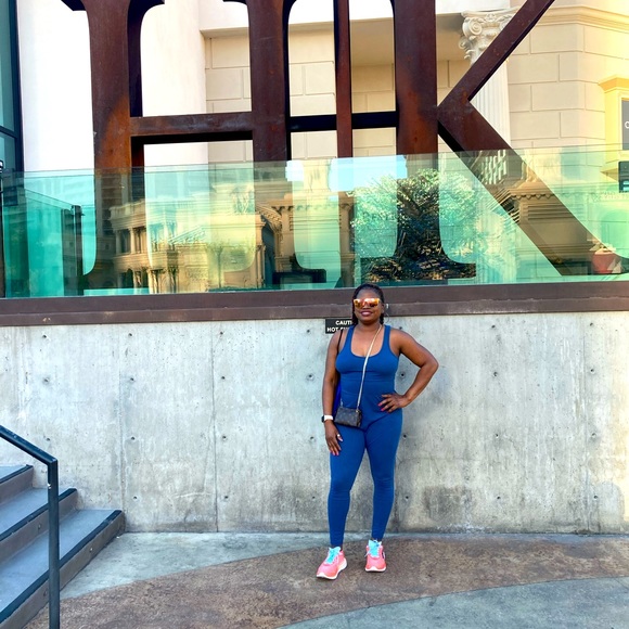 Meet your Posher, Tee - Picture 1 of 4